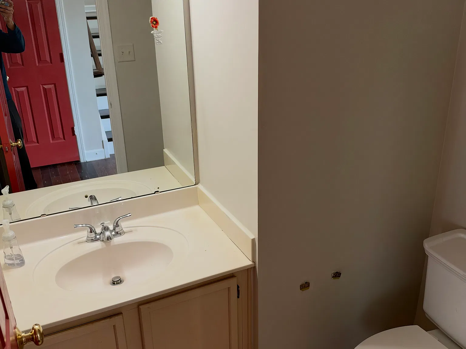 4 bed, 2.5 bath, 1717 sqft, $2,400 — Photo 4