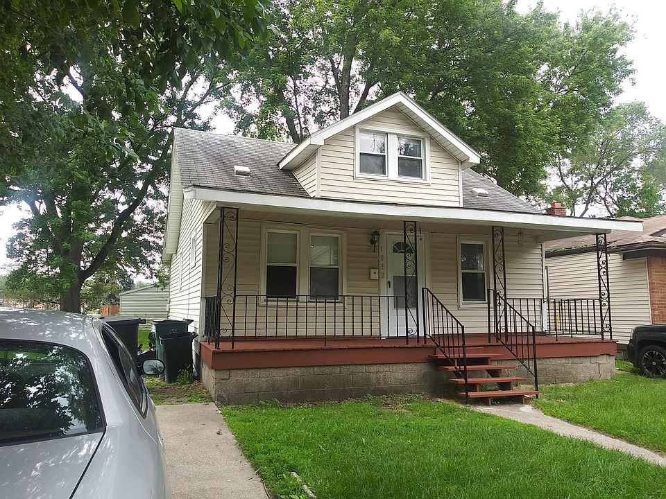 1st image of 1034 E George Ave