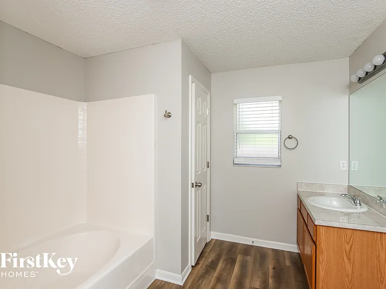 826 Tedder Rd SE — Photo 10