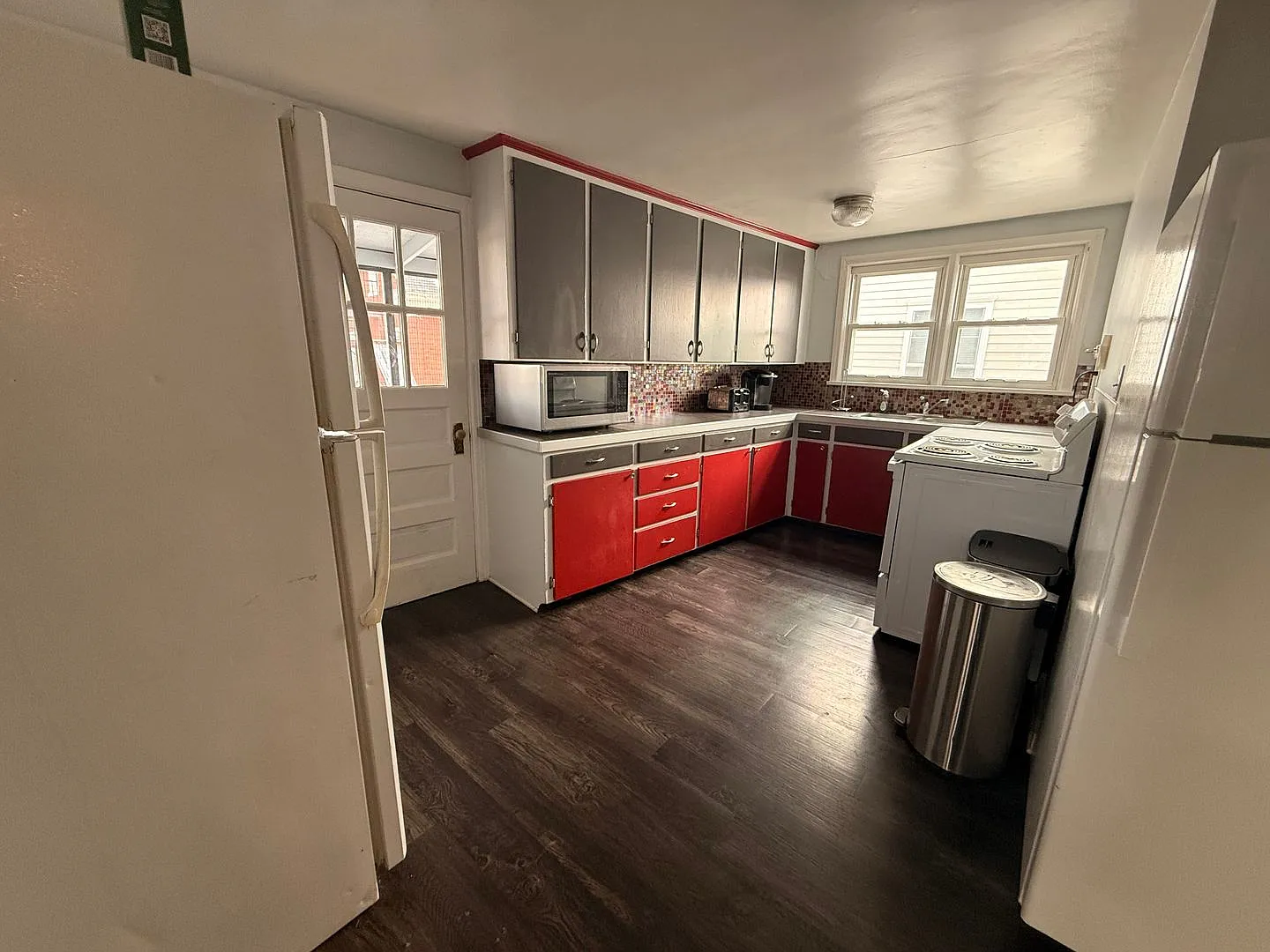 110 N. Gill Street — Photo 3