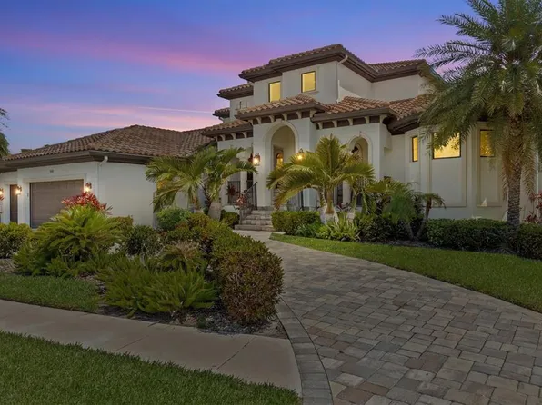 949 Symphony Isles Blvd, Apollo Beach, FL 33572