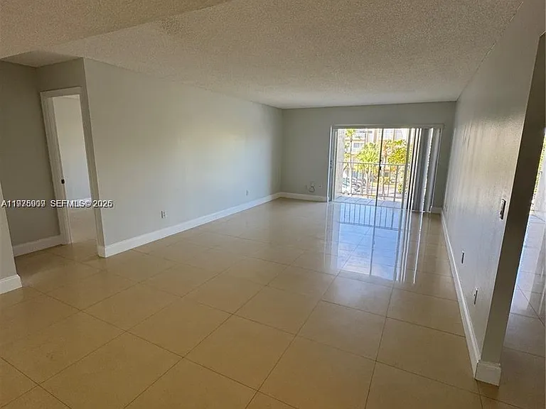 7745 SW 86th St #D-315 — Photo 4