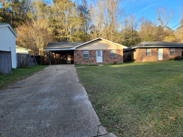 123 Lexington Dr #1