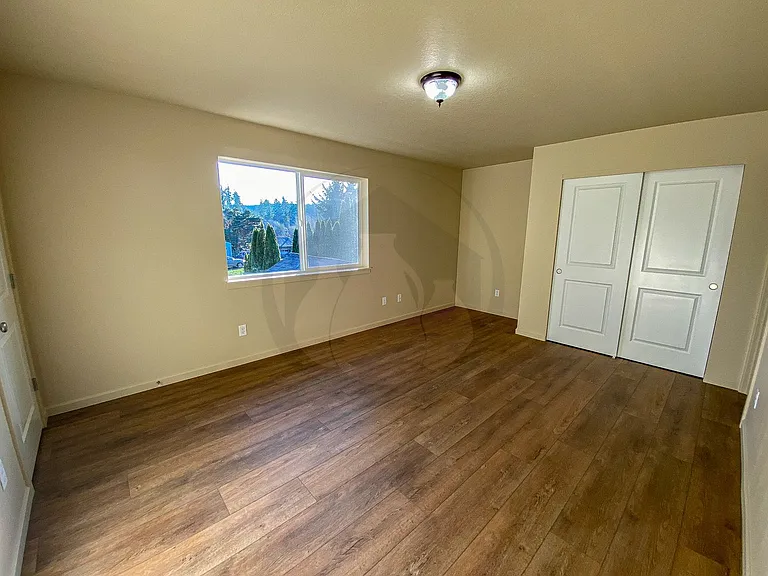 360 NW Willamina Dr — Photo 7
