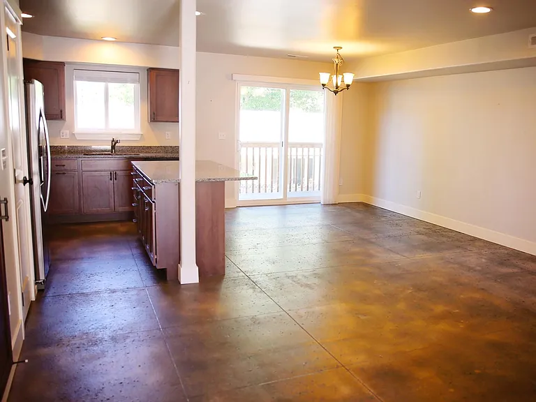 205 S Western Ave #1 — Photo 6