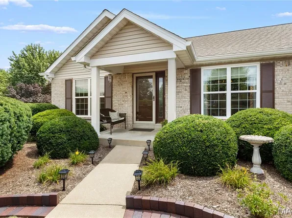 8 Autumn Grove Ct, O'Fallon, MO 63366