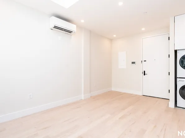 357 Flatbush Avenue image 2 of 14