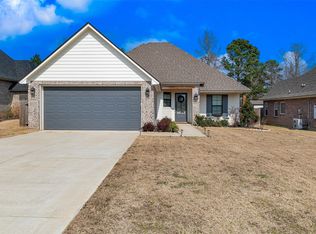 5790 Northwood Oaks Dr, Shreveport, LA 71107