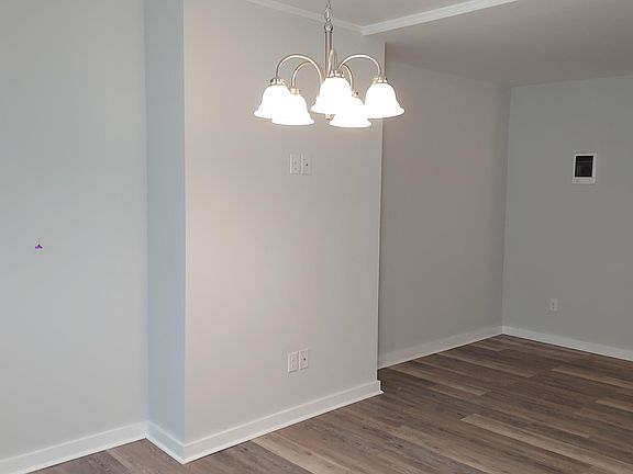 5th image of 1509 W Oakdale St