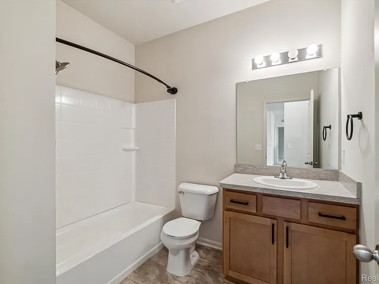9804 Ridge Run St — Photo 20