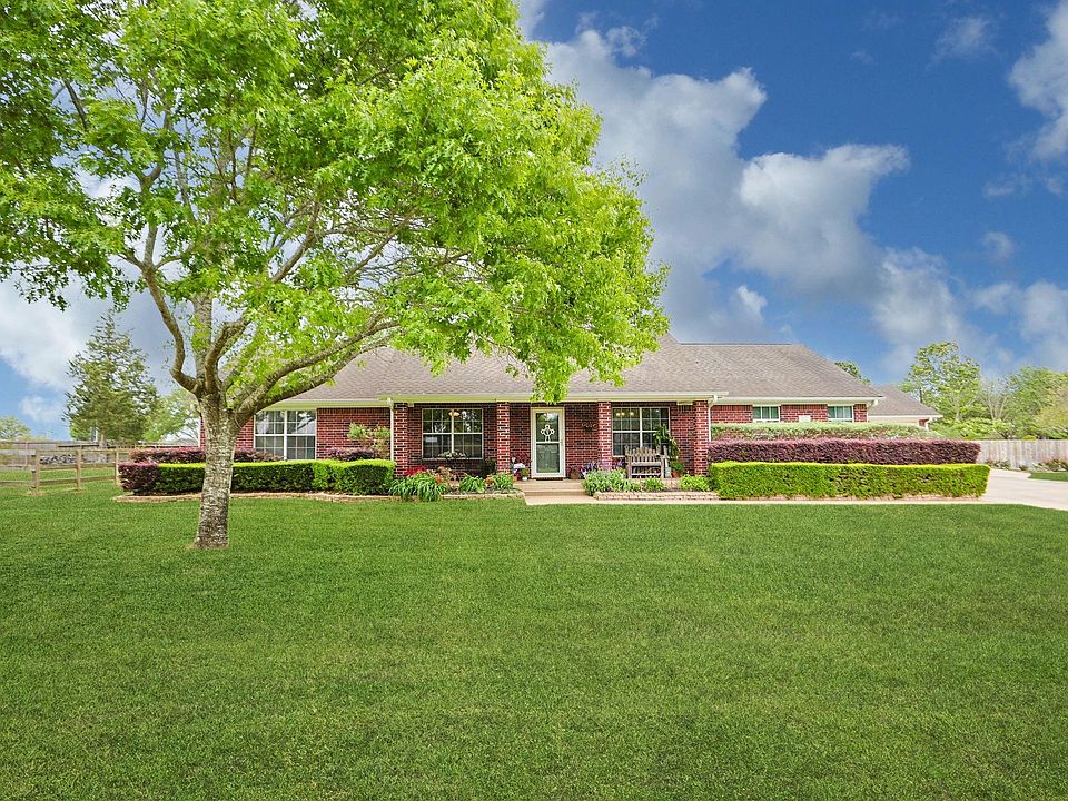 1st image of 32102 Sandwedge Dr