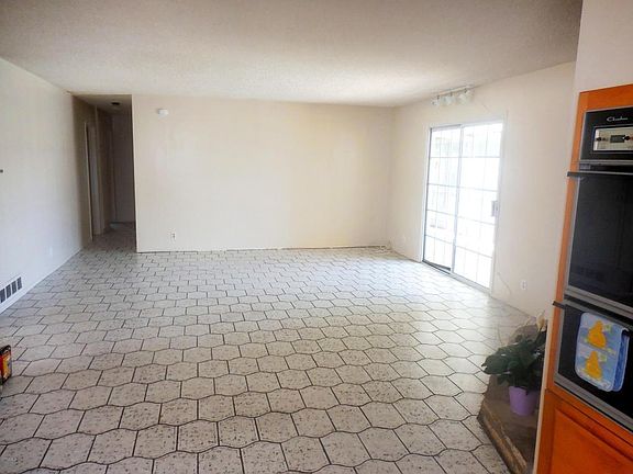 3rd image of 6664 Platt Ave