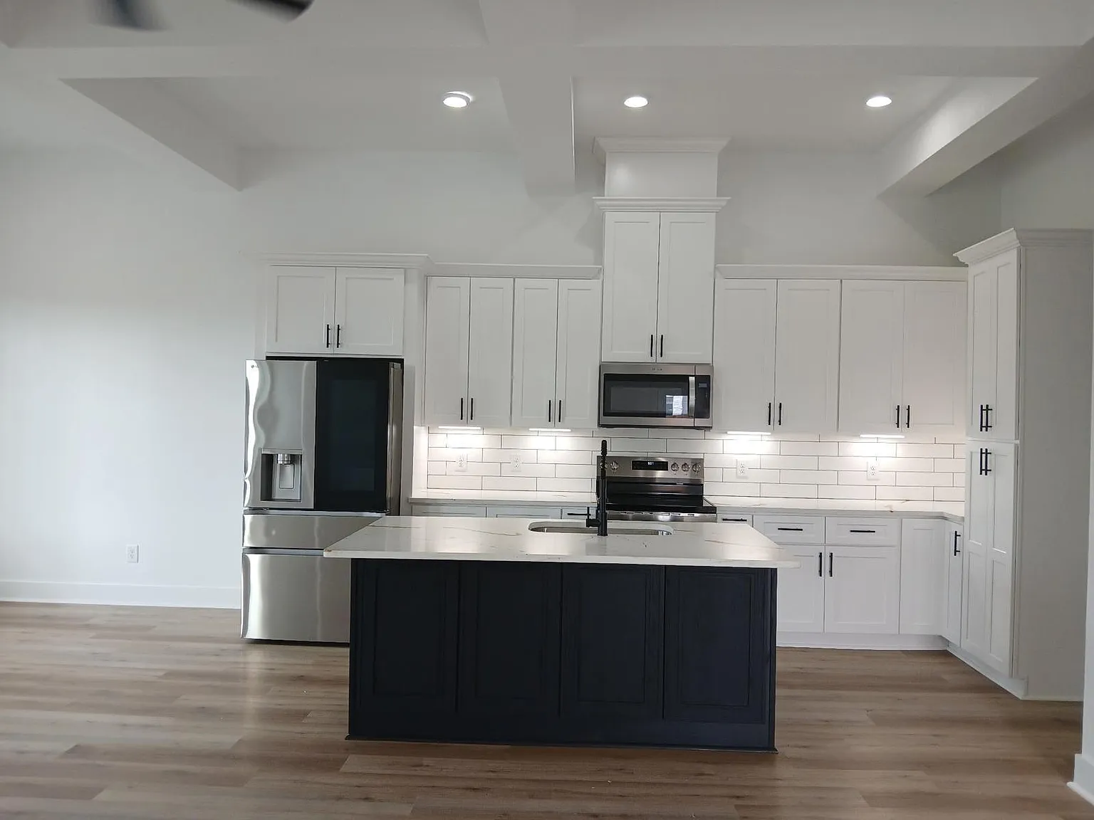 3 bed, 2.0 bath, 1580 sqft, $1,750 — Photo 2