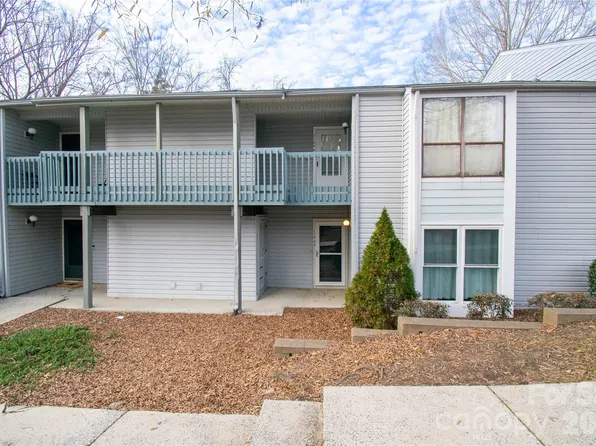 11042 Harrowfield Rd, Charlotte, NC 28226
