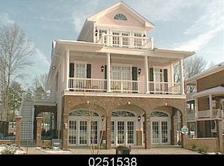 2709 Charleston Oaks Dr, Raleigh, NC 27614