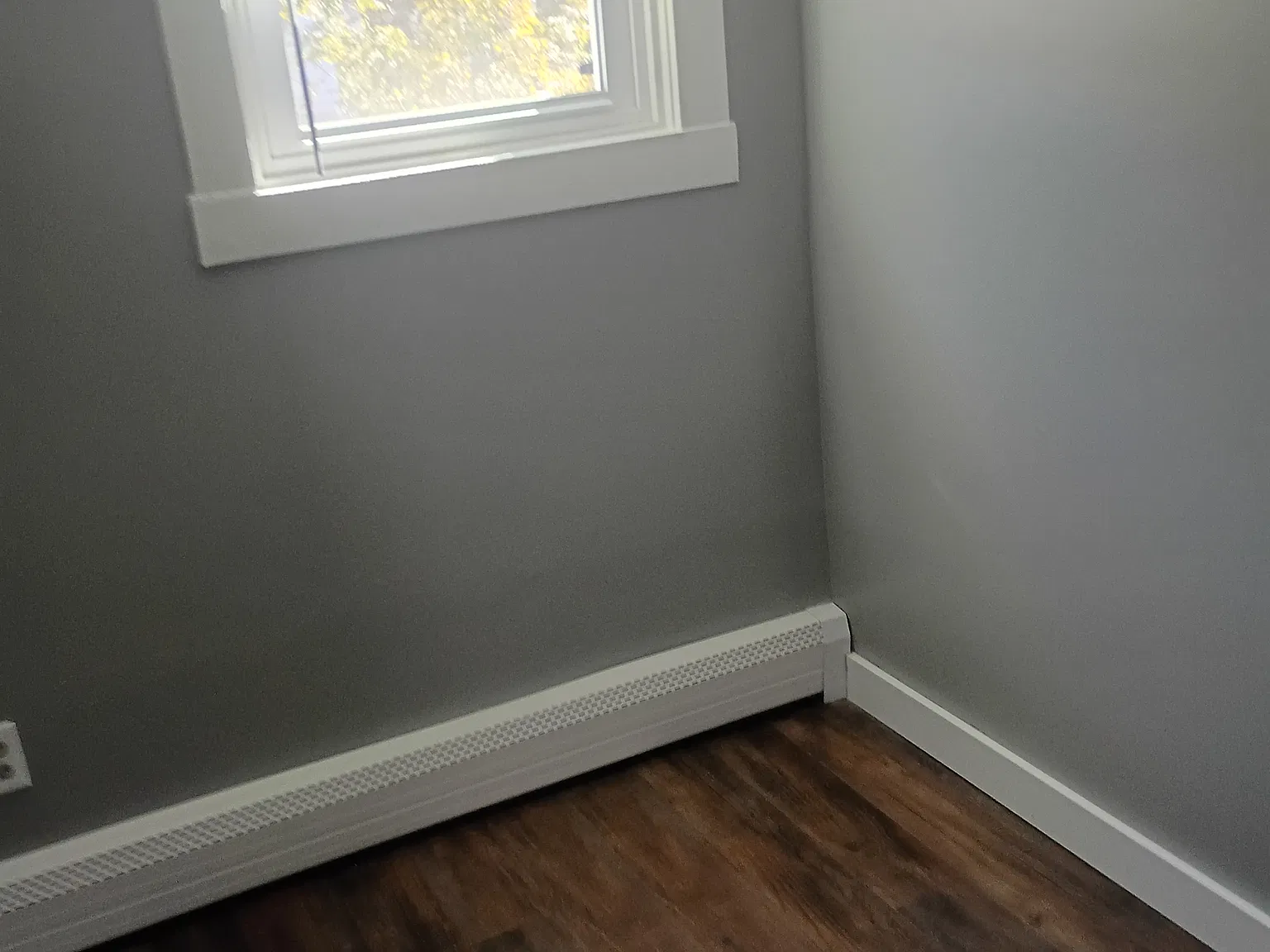 3 bed, 704 sqft, $1,950 — Photo 3