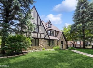6201 Summit St, Kansas City, MO 64113