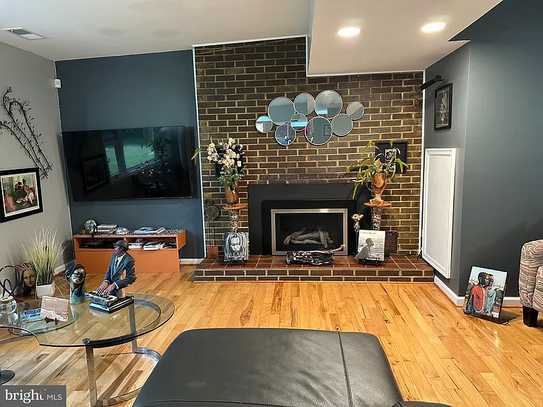 2485 Fenwick Cir — Photo 8