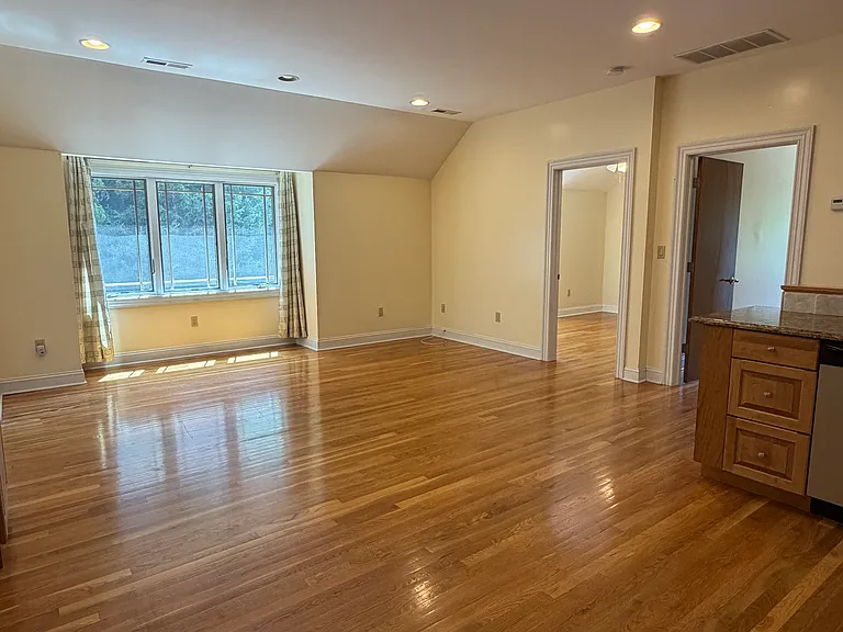 5 Candlewood Ct — Photo 3