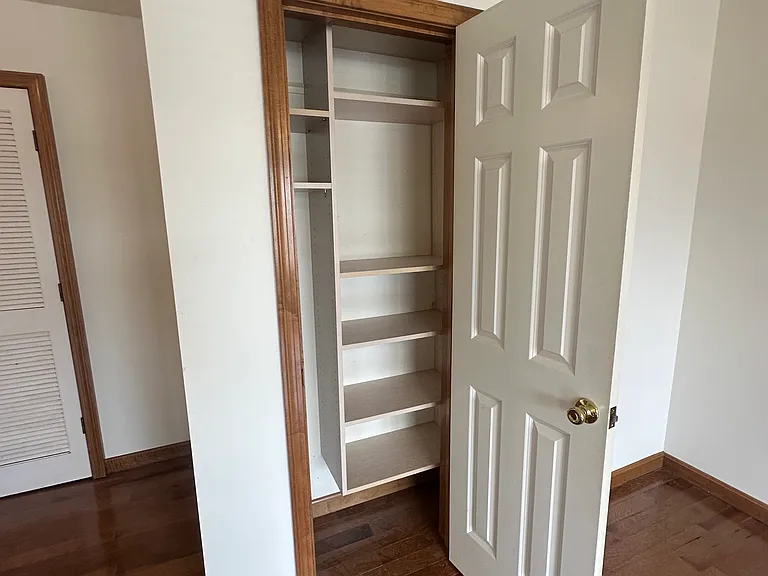 3209 Clement Ave #12 — Photo 9