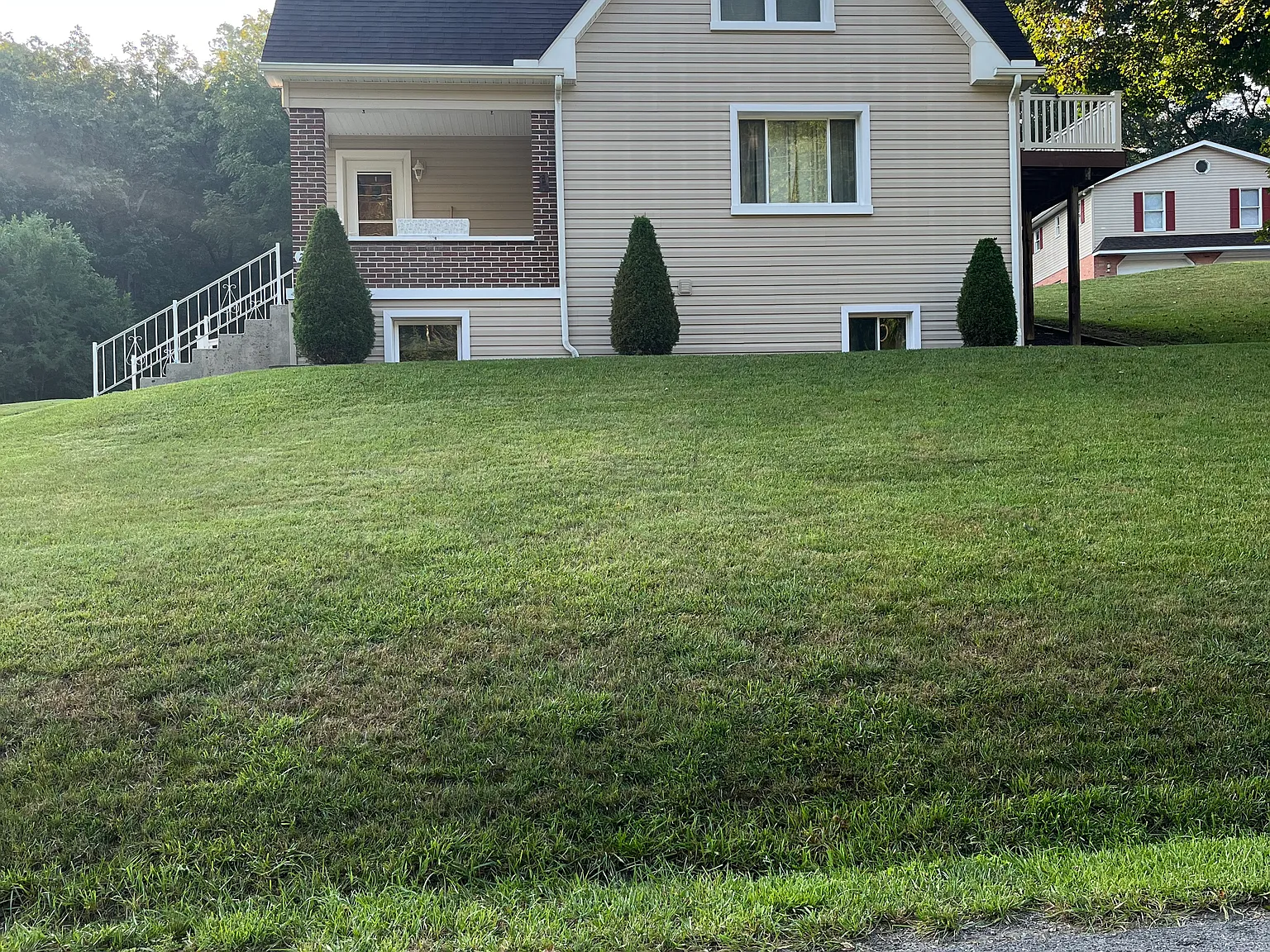 Shades Ln, Cumberland — Photo 1