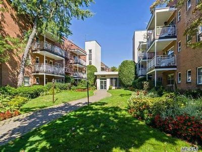 1 Wooleys Ln APT 1G, Great Neck, NY, 11023