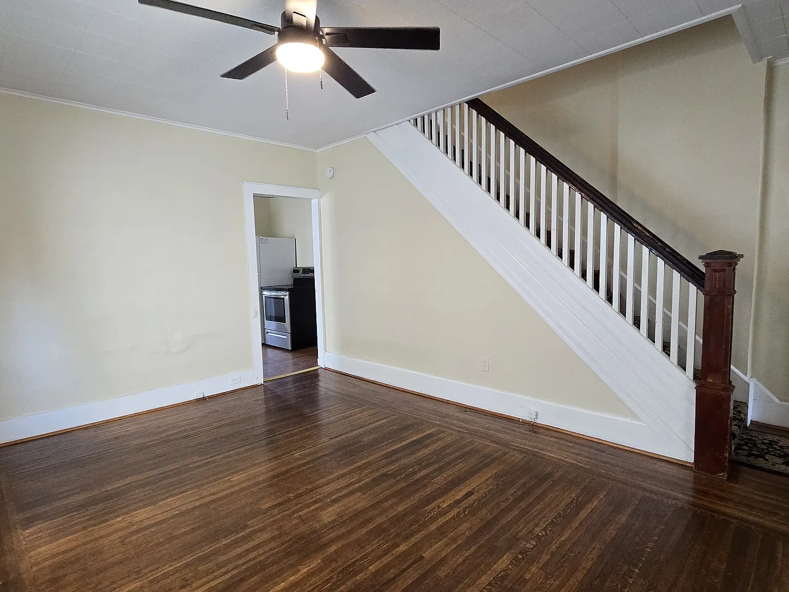 3 bed, 1300 sqft, $1,250 — Photo 4