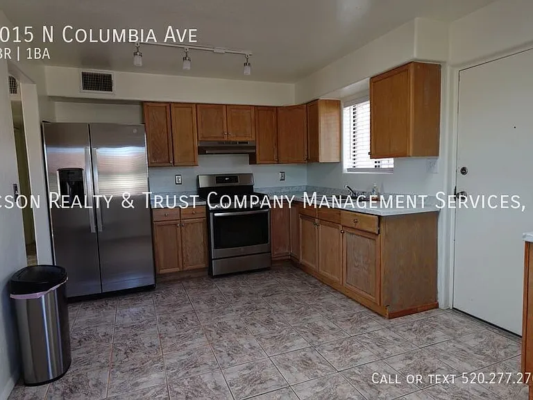 1015 N Columbia Ave — Photo 7