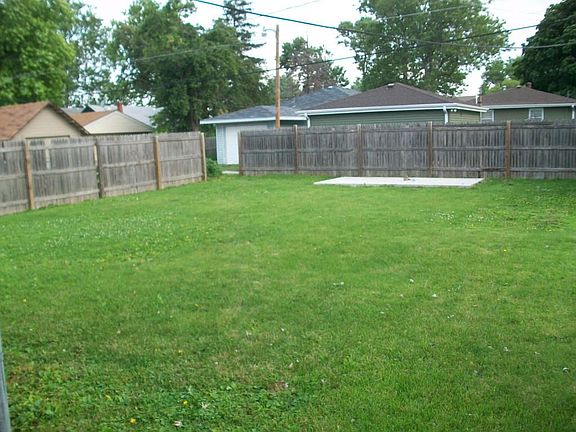 3rd image of 3620 Avenue B