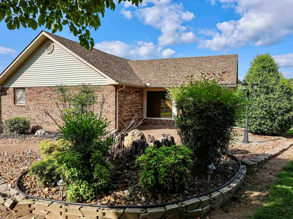 382 Riverview Dr, Mammoth Spring, AR 72554