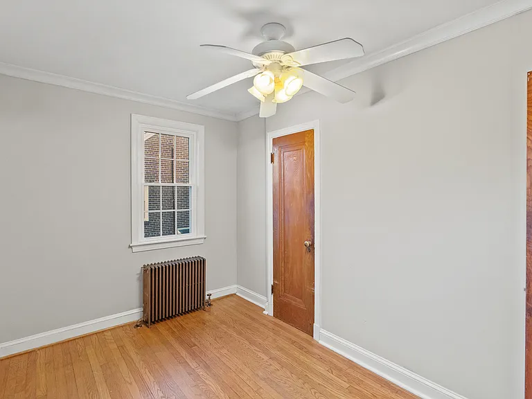 4112 18th Pl NE — Photo 17