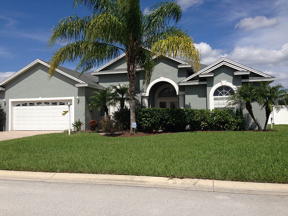 2nd image of 404 Terranova St