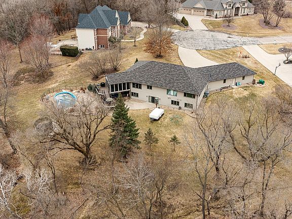 2nd image of 1105 Greystone Ln SW