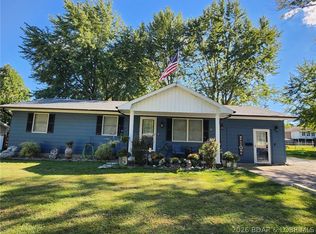 210 E Jim St, Eldon, MO 65026