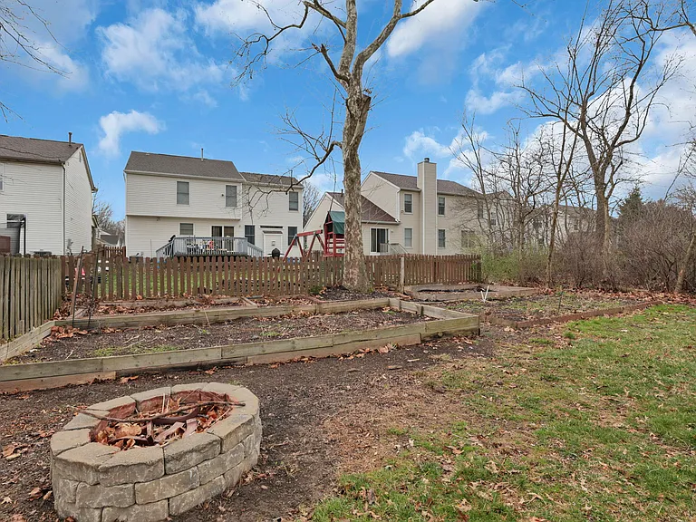 7859 Chapel Stone Rd — Photo 63
