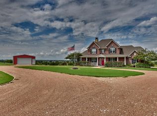 9559 Club Rd, Brenham, TX 77833