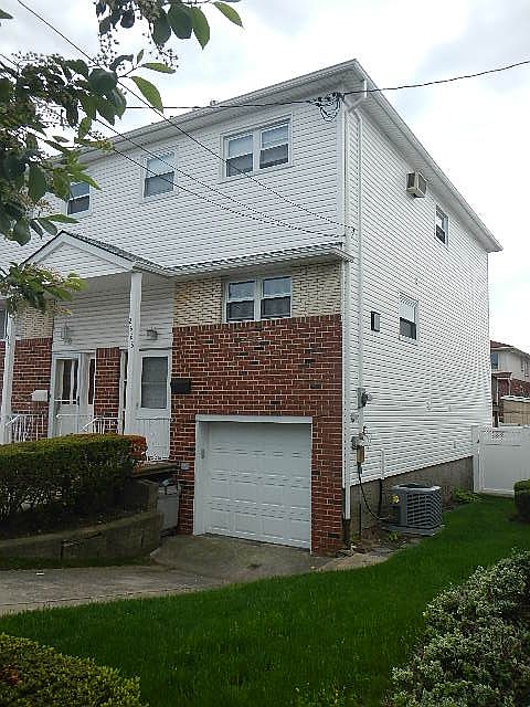 2nd image of 2368 E 72nd St