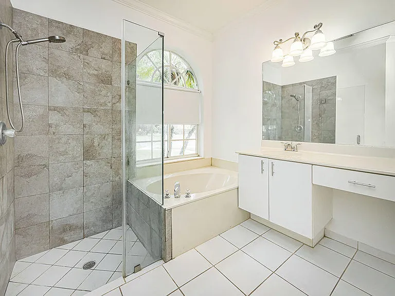 10704 Oak Bend Way #10704 — Photo 26