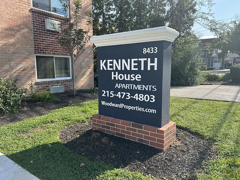 Kenneth House Apartments — Photo 3