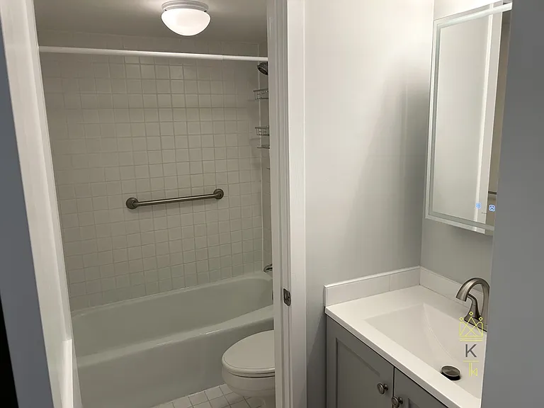 25 Holly Ln #1D — Photo 13