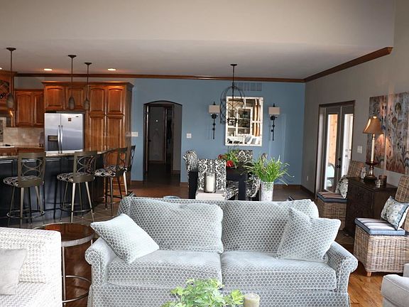 5th image of 407 Split Rock Dr
