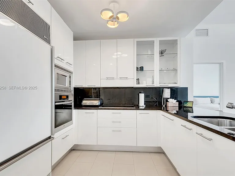6799 Collins Ave #312 — Photo 2