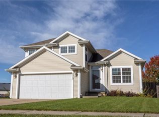 470 Boulder Ridge Ct, Pleasant Hill, IA 50327