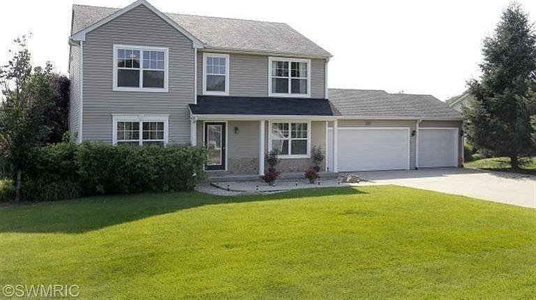 1st image of 1046 Laurel Wood St