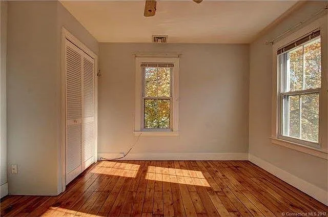290 W Main St — Photo 12