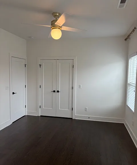 2601 Batavia St — Photo 31
