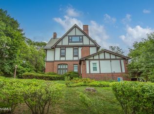 205 Wendell Ave APT B, Pittsfield, MA 01201