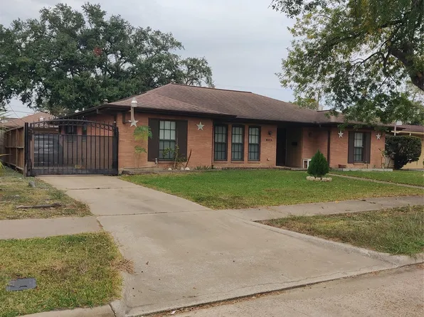 8111 Meadville St, Houston, TX 77061