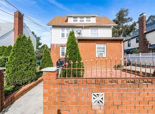 22227 93rd Ave, Queens Village, NY 11428