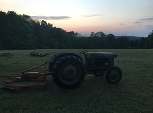 34 Huckleberry Rd, Redding, CT 06896